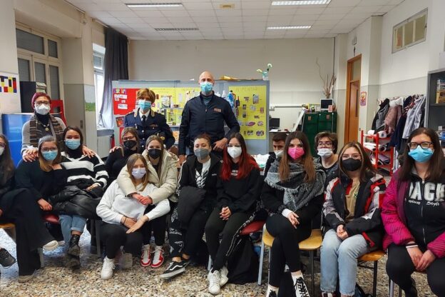 Alla Casa di Carità un 8 marzo assieme alla polizia tra legalità e violenza di genere