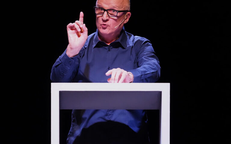 Paolo Hendel in scena a Moncalvo