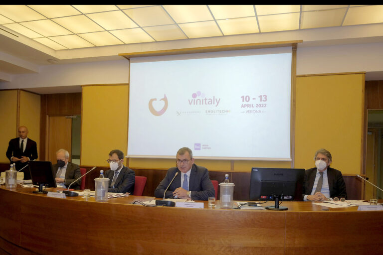 Presentato il Vinitaly: edizione numero 54