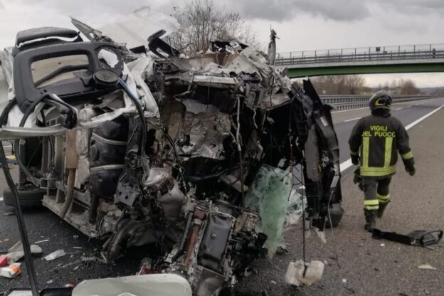 Incidente mortale sull’autostrada Torino-Piacenza