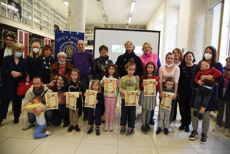 Un premio ai piccoli Topi di Biblioteca