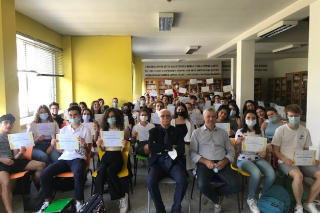 Alimentazione e salute: consegnati gli attestati a 117 studenti