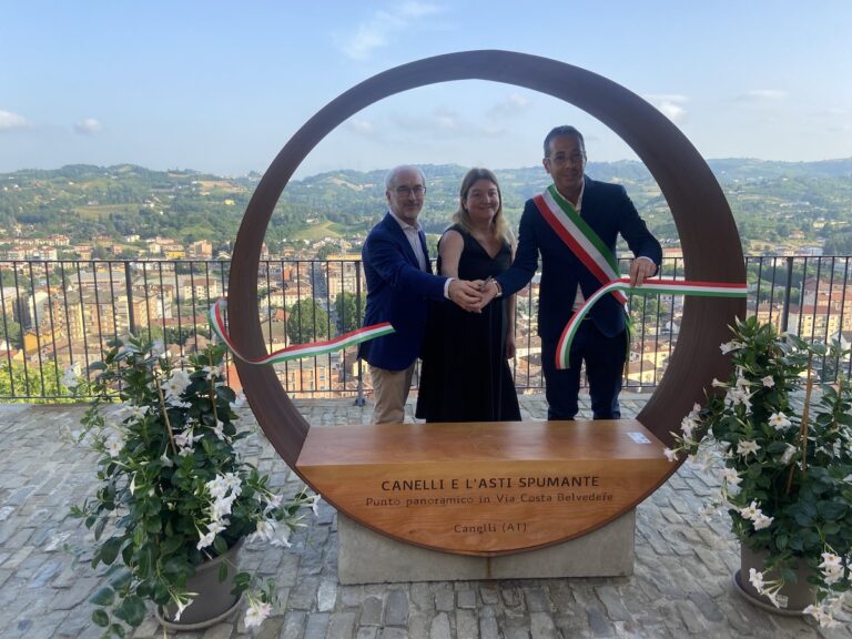 Il consorzio dell’Asti Spumante e del Moscato d’Asti all’inaugurazione dei punti panoramici di Canelli