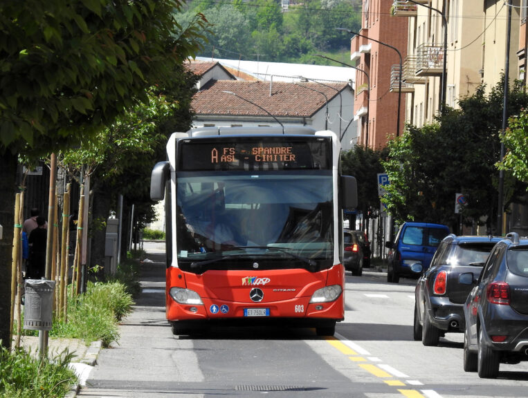 Chiusura del Cavalcavia Giolitti: le variazioni di percorso dei bus Asp