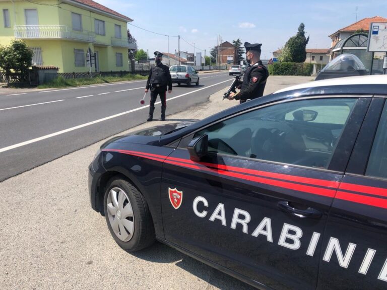 Asti, trasfertista delle truffe denunciato dai carabinieri