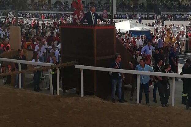 Palio di Asti: ecco l’ordine dei cavalli al canapo per la finale