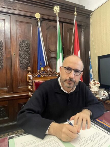 Asti, l’annuncio del sindaco Rasero: “Da oggi si potranno accendere i riscaldamenti”