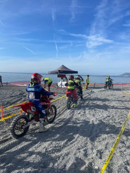 Il moto club Alfieri in Liguria con i ‘piccoli’ per il Trofeo Ferrero