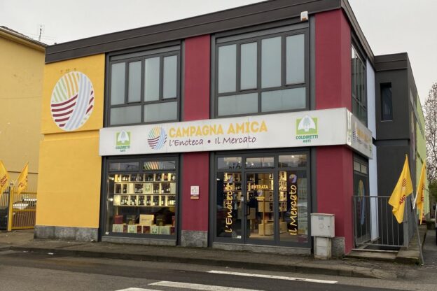 Asti, raduno dei Vespa club del Piemonte e della Valle d’Aosta