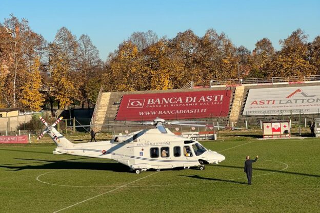 Papa Francesco ha lasciato Asti: il saluto dei bambini allo stadio “Censin Bosia”