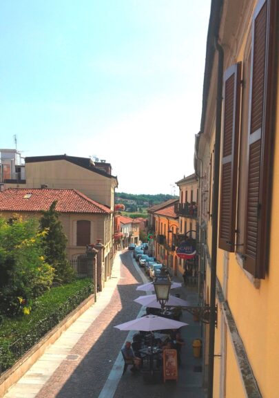 Villafranca senza luminarie natalizie per risparmiare sulle bollette  