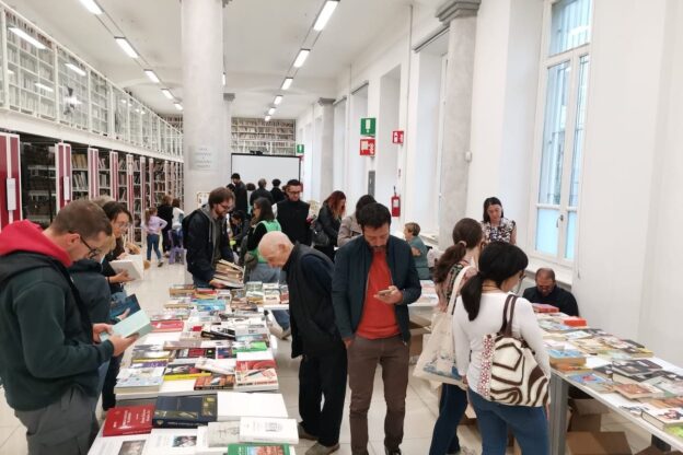 Sabato 23 settembre alla Biblioteca Astense, in occasione di Arti e Mercanti, torna il Mercatino dei Libri