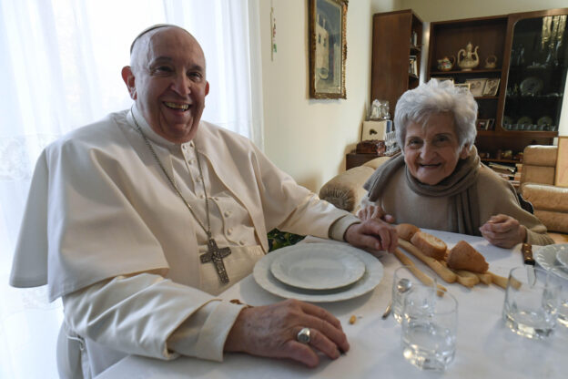 Da Portacomaro, le foto della visita di Papa Francesco alla cugina Carla Rabezzana