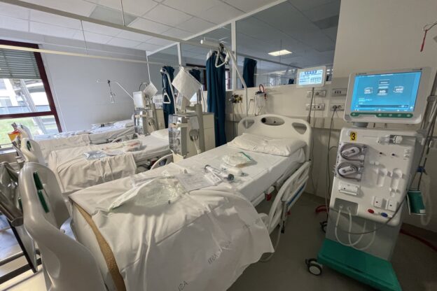 All’ospedale Massaia nuovi letti “bilancia” per i pazienti in dialisi