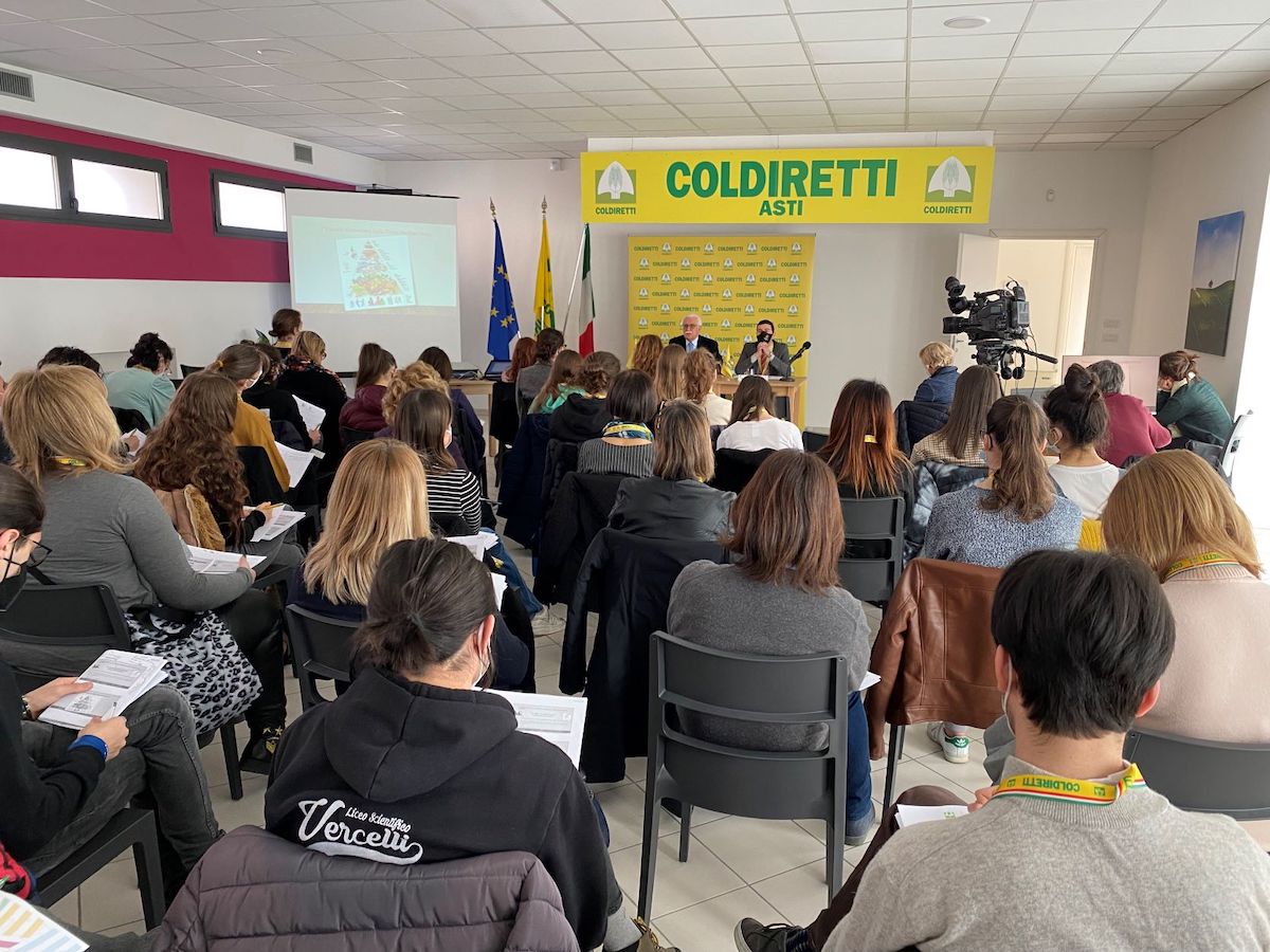 Coldiretti Asti answers nutrition and health fake news starting with science