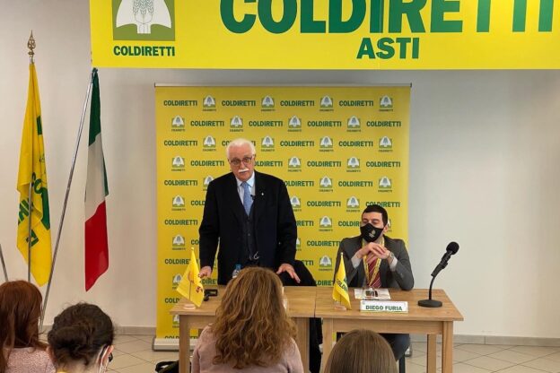 <strong>Vino sì, vino no? Coldiretti punta su storia, educazione e scienza </strong>