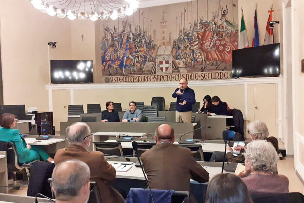 La locandina della Gazzetta d’Asti: ecco i principali argomenti della settimana