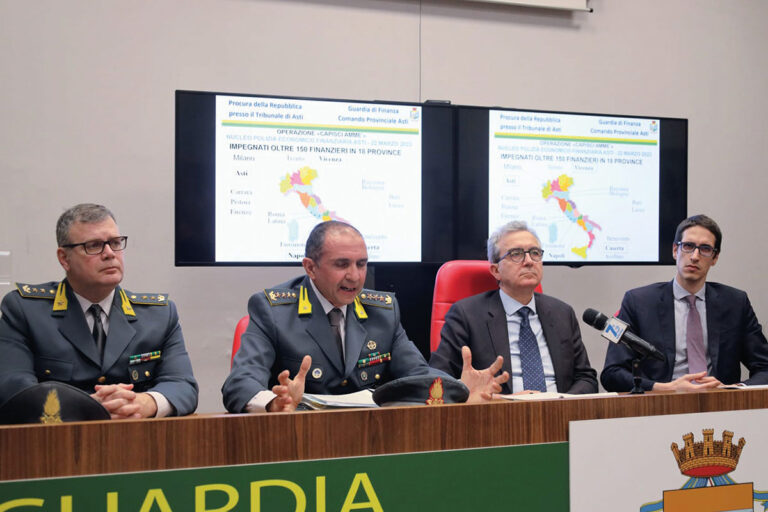 La locandina della Gazzetta d’Asti: ecco i principali argomenti della settimana
