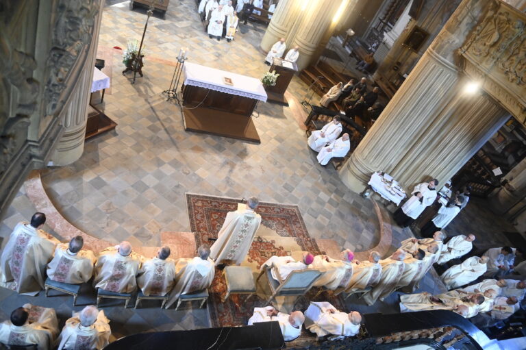 In Cattedrale la messa crismale: la fotogallery