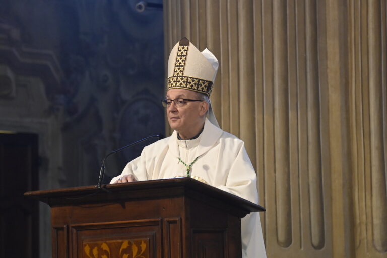 Il messaggio di Pasqua del vescovo Marco: “Una vita più intensa”