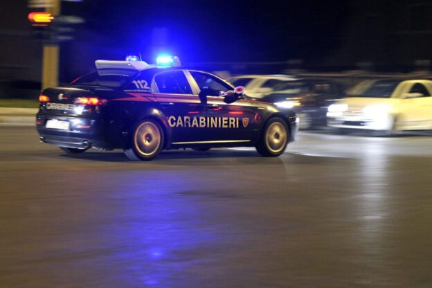 I carabinieri arrestano tre topi d’alloggio sorpresi mentre rubavano in una cascina di Castello di Annone