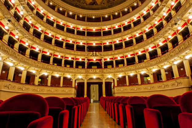 Il mentalista Rizzolini al Teatro Alfieri