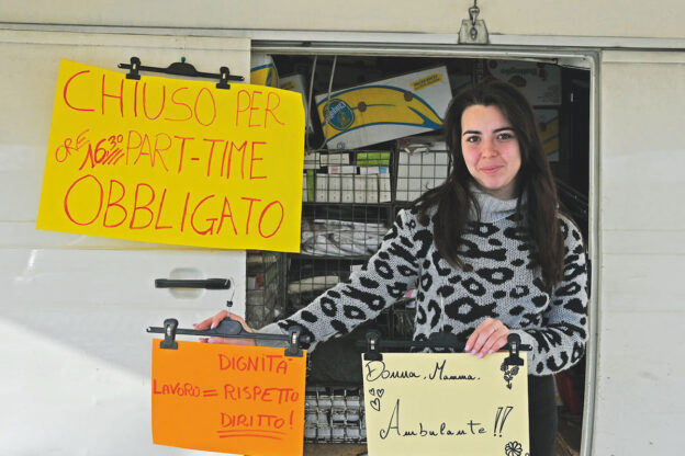 La locandina della Gazzetta d’Asti: ecco i principali argomenti della settimana