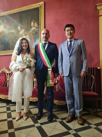 Il sindaco Rasero celebra il primo matrimonio di cittadini di origine cinese