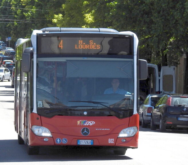 I bus di Asp cambiano percorso per i lavori stradali in un tratto di corso Dante