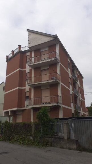 Asti, “sgomberata” la palazzina occupata di via Pagliani