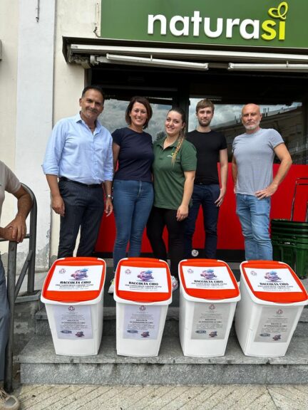 Continua la consegna dei contenitori per la raccolta del cibo per i felini randagi del Comune di Asti