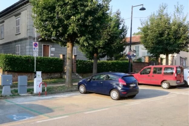 Sosta e ricarica per le auto elettriche anche a Villafranca  