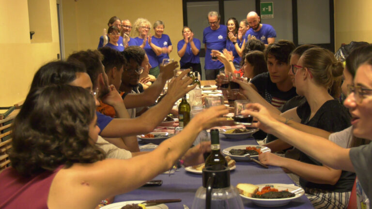 I RAGAZZI DEL PROGETTO CLIVE IMPARANO A PREPARARE I PIATTI TIPICI DELLA CUCINA PIEMONTESE CON I WORKSHOP DEDICATI ALLA SANA ALIMENTAZIONEI