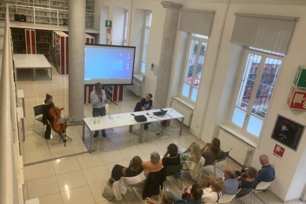Alla Biblioteca Astense proseguono gli incontri di “Vivo, dunque penso”