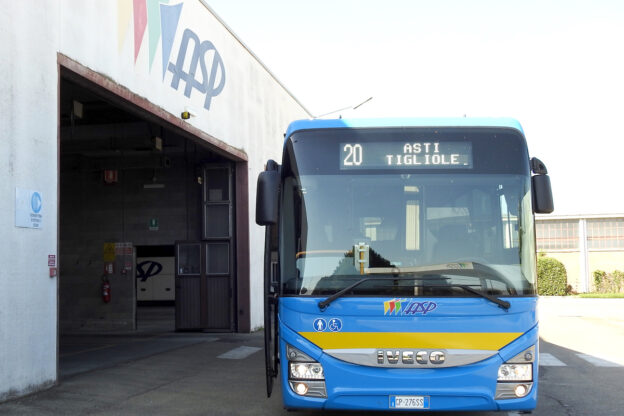 Tre nuovi autobus di Asp sulle linee extraurbane gestite dal Coas