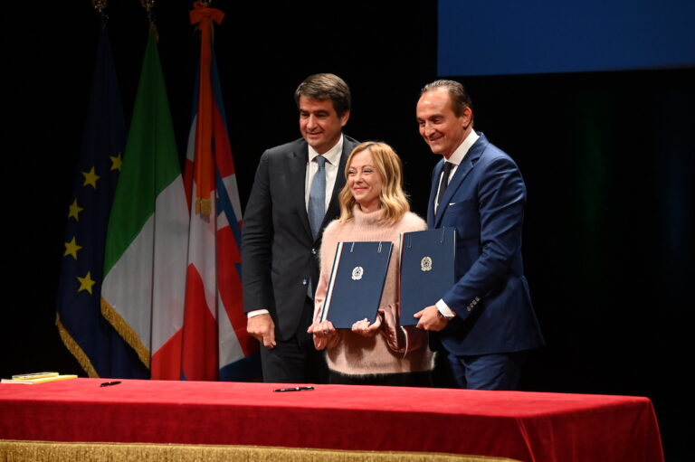 La premier Giorgia Meloni ad Asti