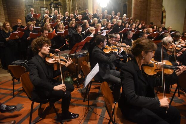 Fotogallery: il concerto natalizio di San Secondo ad Asti
