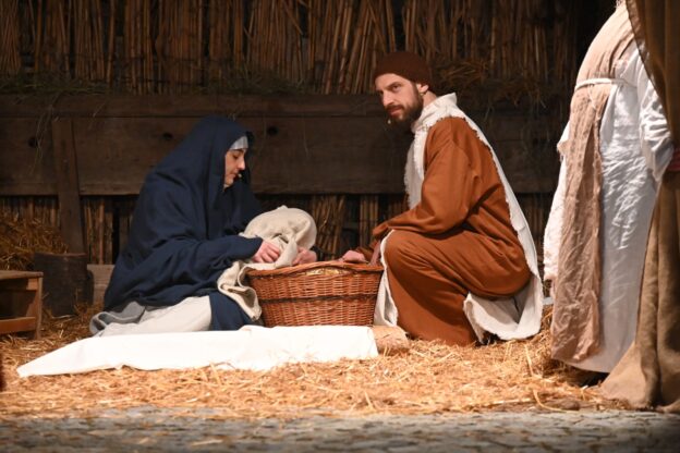 Fotogallery: la Sacra Rappresentazione della Natività di Revigliasco