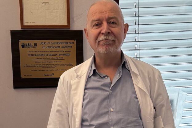 Il primario della Gastroenterologia Mario Grassini va in pensione