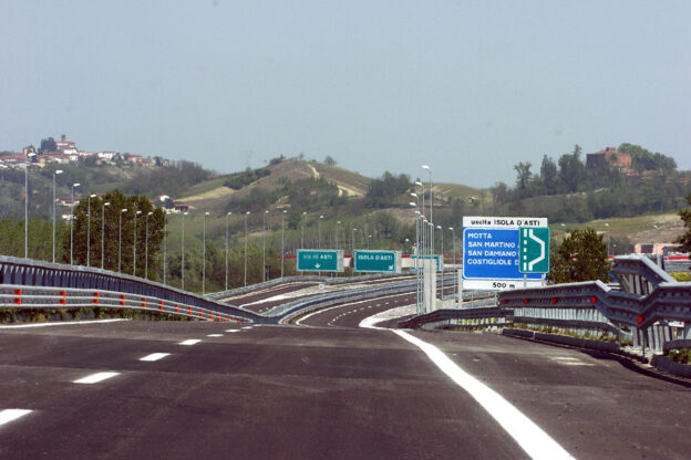 A33 Asti-Cuneo: dal 14 ottobre sospensione del pedaggio tra Roddi e Alba Ovest