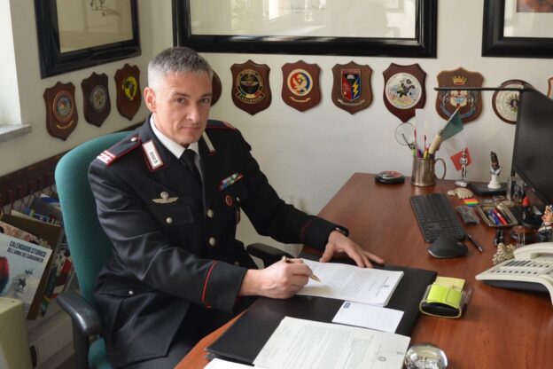 Il maresciallo maggiore Maurizio Colombo al comando della stazione carabinieri di Asti