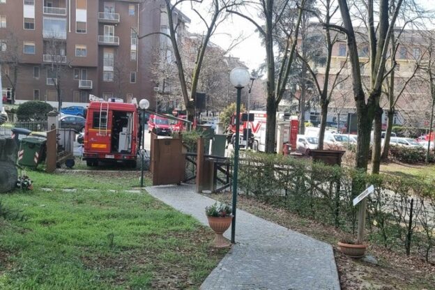 Esercitazione dei vigili del fuoco al parco Rio Crosio