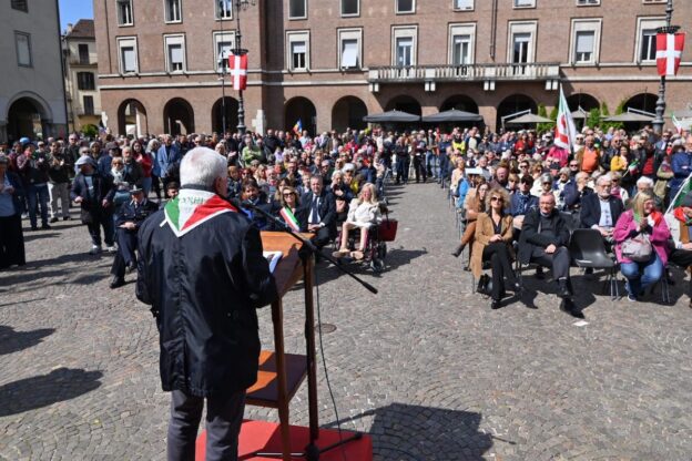 Asti celebra il 25 aprile: la fotogallery