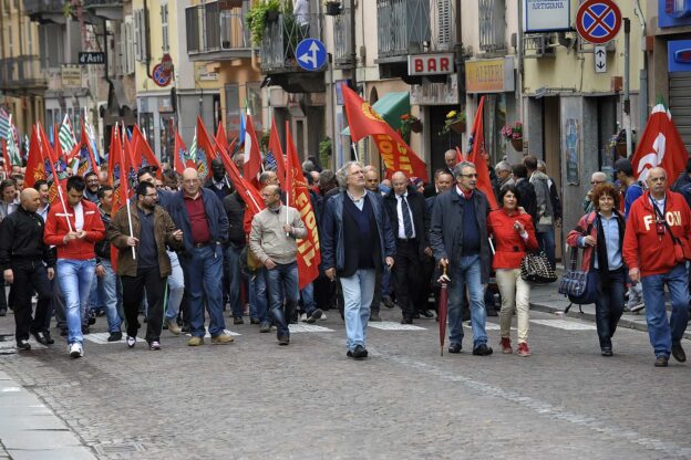 Le Acli di Asti sul Primo Maggio: “Il lavoro spesso non dà più abbastanza per vivere né a chi lavora”