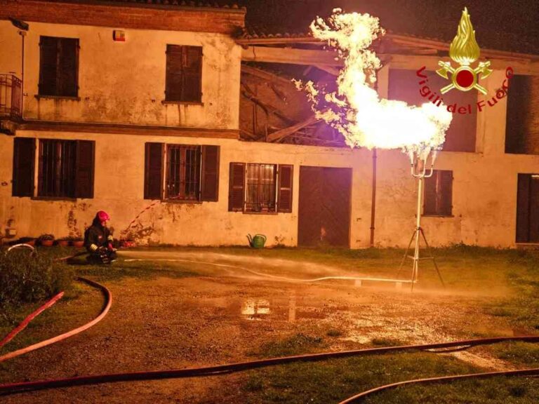 Intervento di messa in sicurezza di una bombola gpl