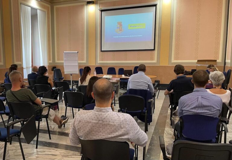 I dipendenti delle Poste della provincia di Asti all’iniziativa guida sicura in collaborazione con la polizia di Stato