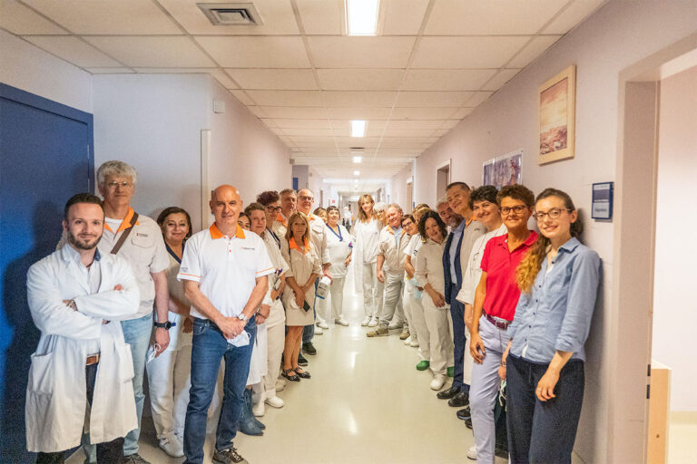 Frigo-emoteca per il reparto di Oncologia donata dal gruppo Johnson Electric