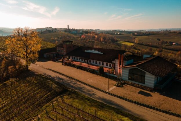 Distillerie Berta protagonista di Cantine Aperte 2025 con esperienze esclusive nel Monferrato