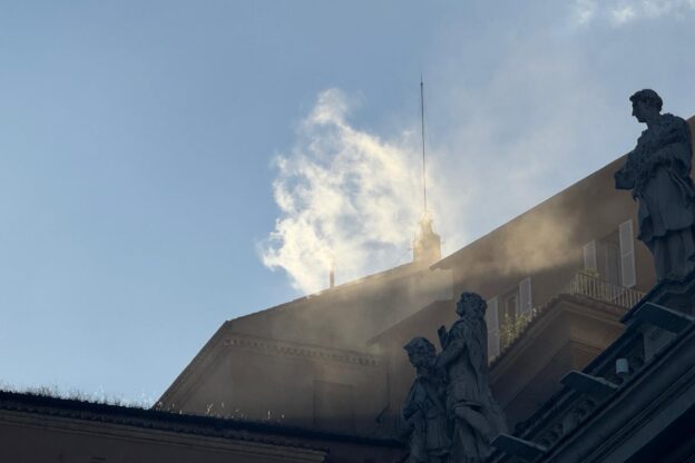 Il cardinal Robert Prevost è papa Leone XIV