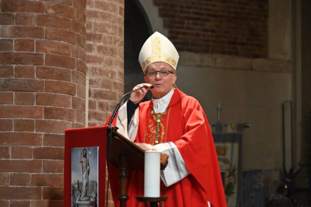 Celebrazioni per San Secondo. L’omelia del vescovo Prastaro: “Chiediamo al nostro patrono di darci coraggio perché nessuno abbia timore a manifestare le proprie idee”